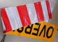As bandeiras feito-à-medida exteriores do vinil imprimiram o preto amarelo para o negócio fornecedor