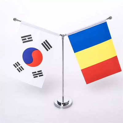 bandeira feita sob encomenda da tabela do escritório da bandeira da mesa da tela do poliéster 100D com metal Polo
